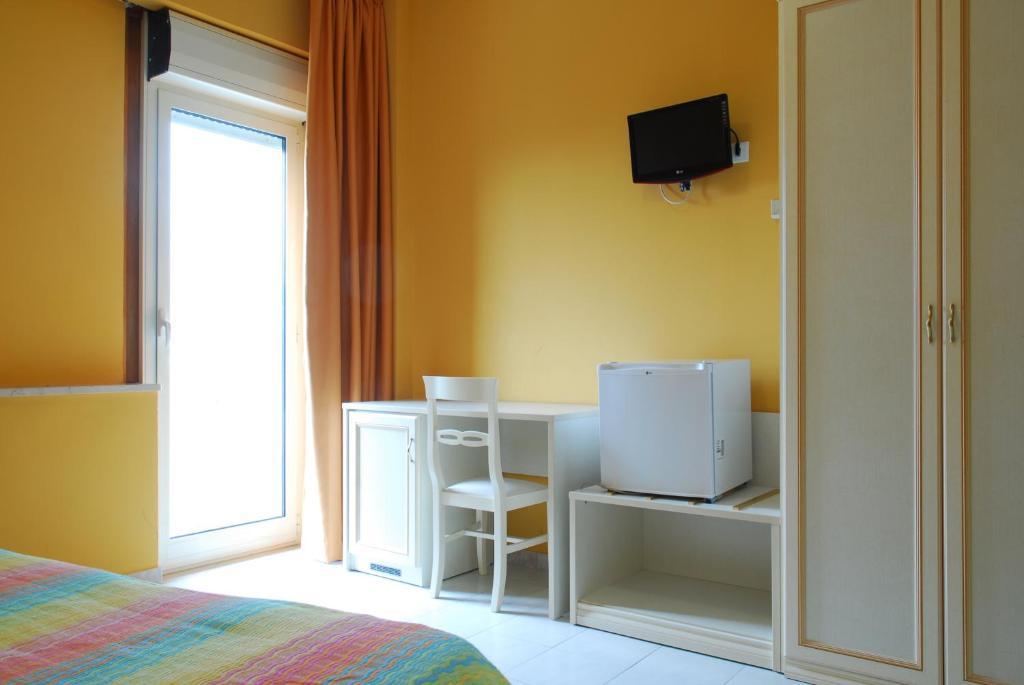 Hotel Michelangelo Teramo Phòng bức ảnh