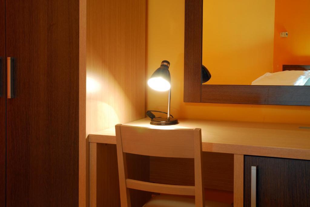 Hotel Michelangelo Teramo Phòng bức ảnh