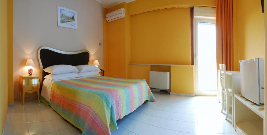 Hotel Michelangelo Teramo Phòng bức ảnh
